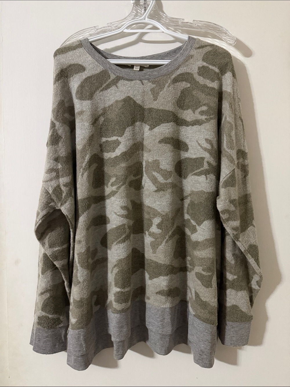 nine britton Women’s Camouflage Scoop Neck Sweater in Gray and Olive